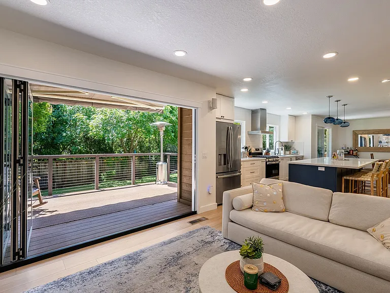 70 Mariani Ct — Photo 22