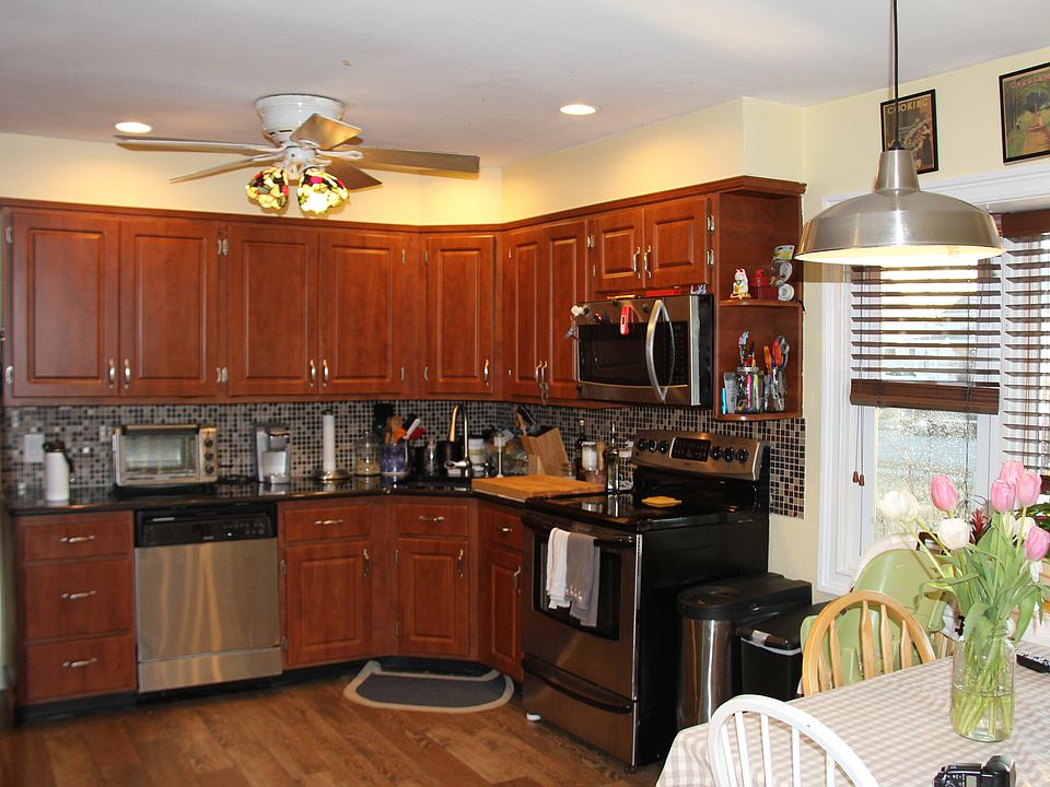 1st image of 39 Arcadia Ln
