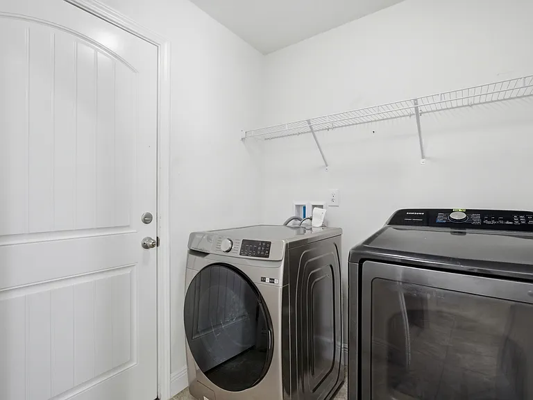 5604 Shooting Star Ct — Photo 16