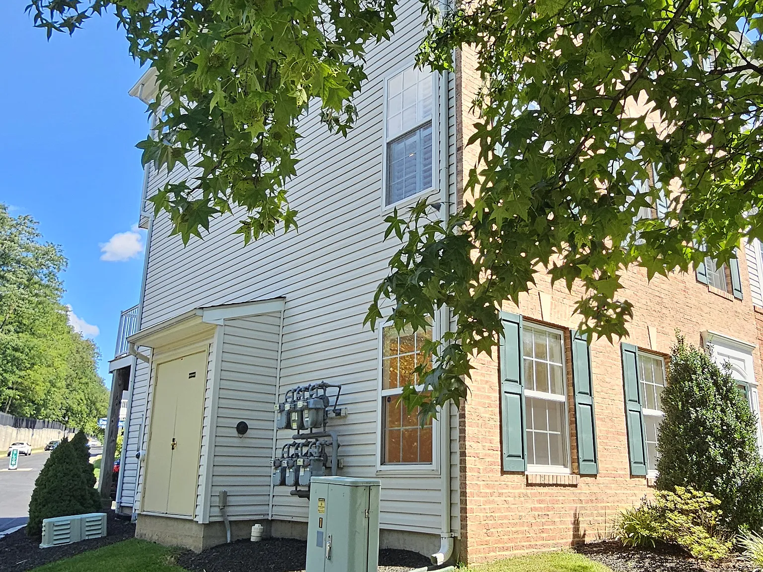 551 Ensemble Ct — Photo 2