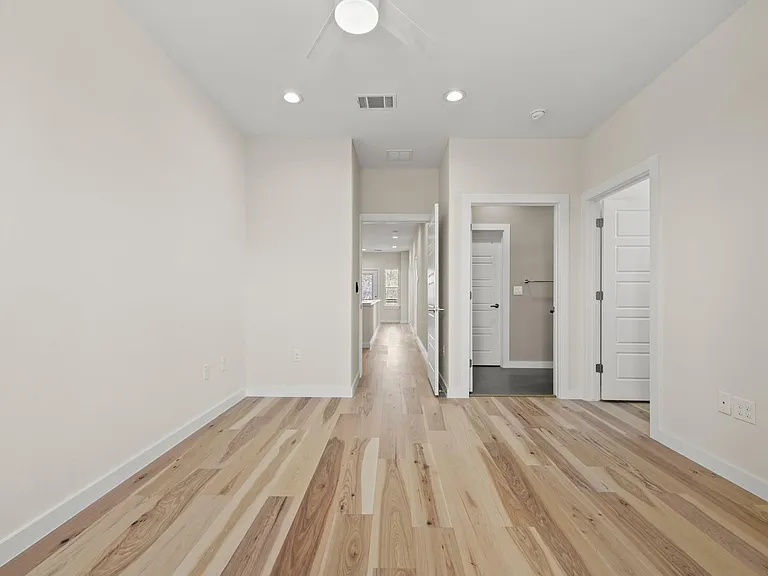 4801 Sara Dr #B — Photo 10