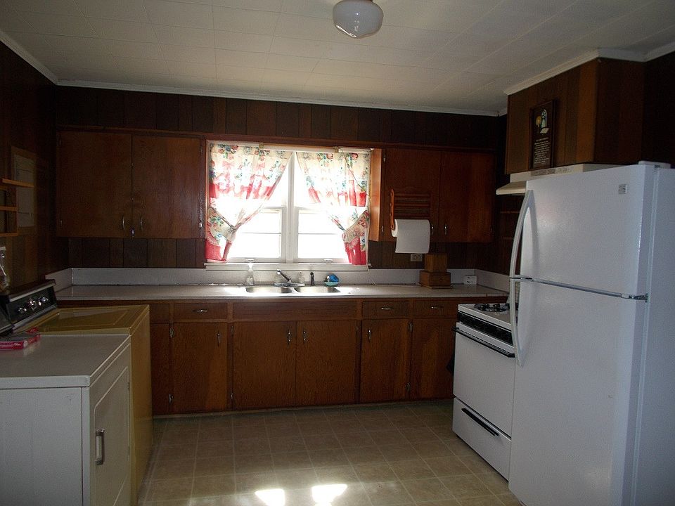 2nd image of 1406 Jones St