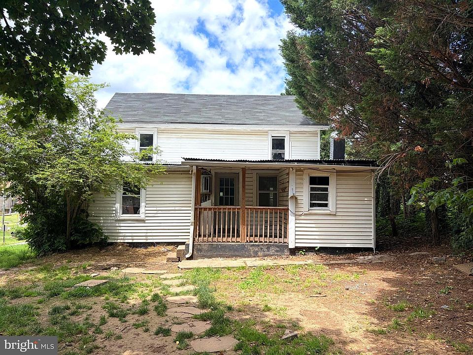 1st image of 323 W Academy St