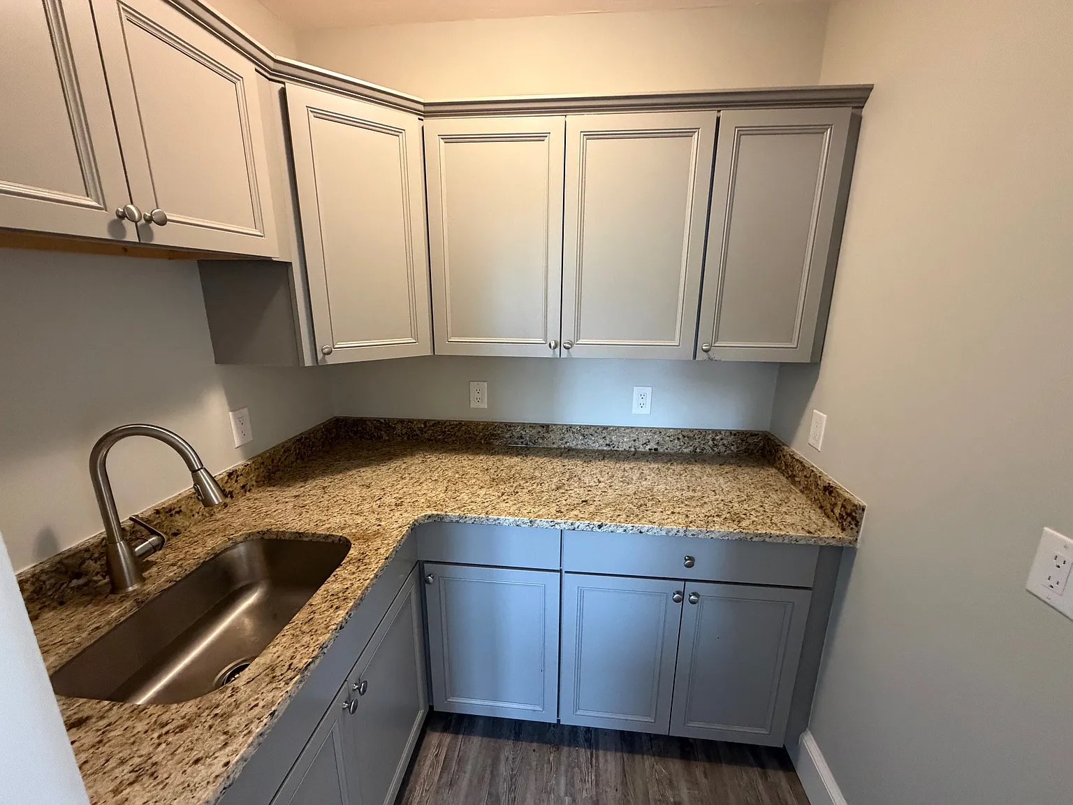2 bed, $1,800 — Photo 1