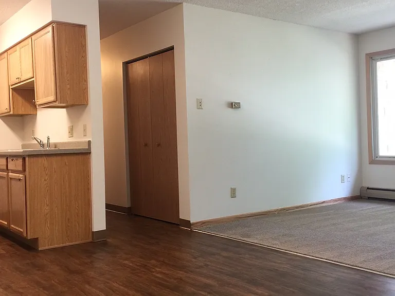 Homestead Apartments — Photo 25