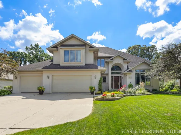 972 Pembridge Pl, Sugar Grove, IL 60554
