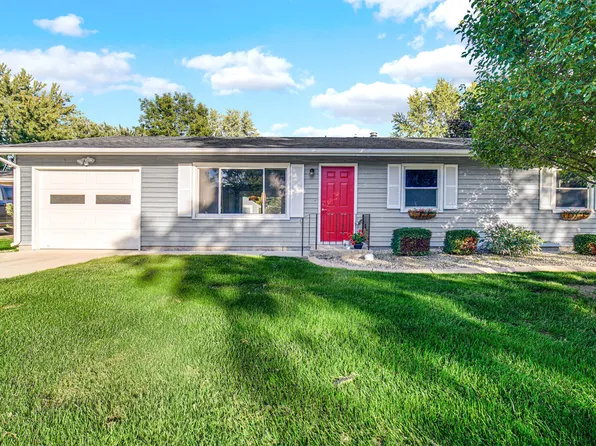 1716 Whittier Park Dr, Valparaiso, IN 46383