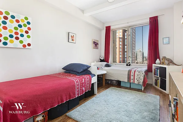 Rented by Warburg | media 17