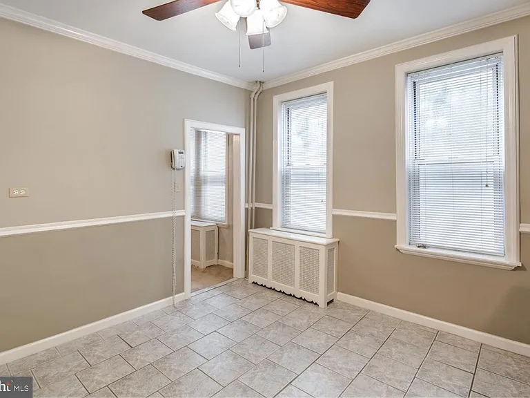 1513 E Moyamensing Ave — Photo 8