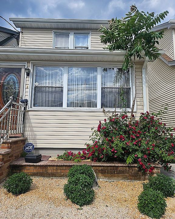 1st image of 9059 208th St