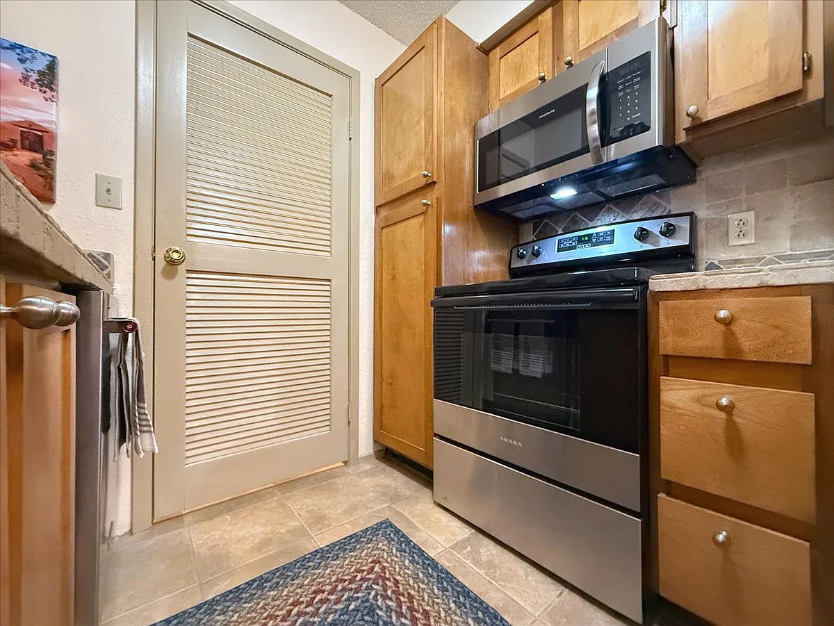 2501 W Zia Rd — Photo 3
