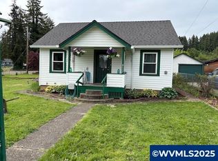 2111 Elm St, Sweet Home, OR 97386