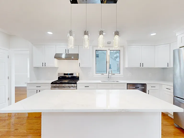 22 Baldwin St — Photo 3