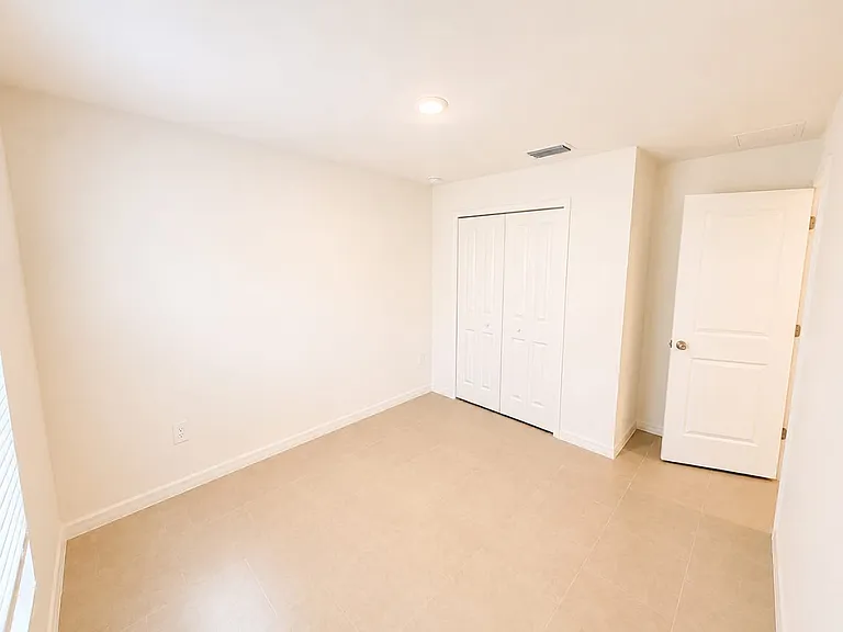17240 Cantu Ct — Photo 17
