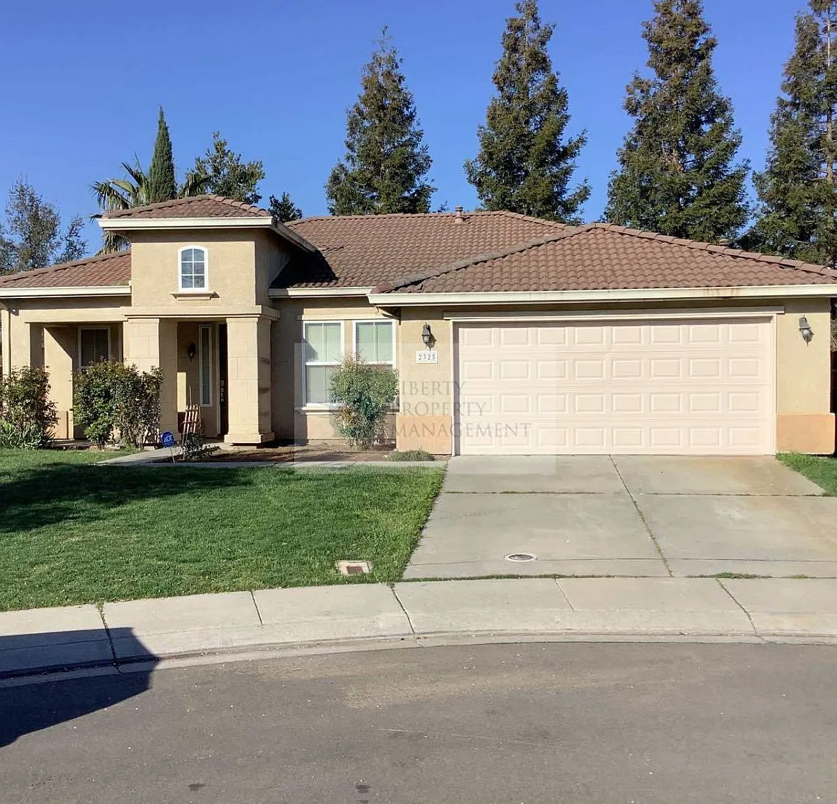 3 bed, 1603 sqft, $2,295 — Photo 1