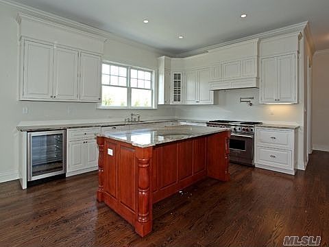 4th image of 33 Cathedral Ave