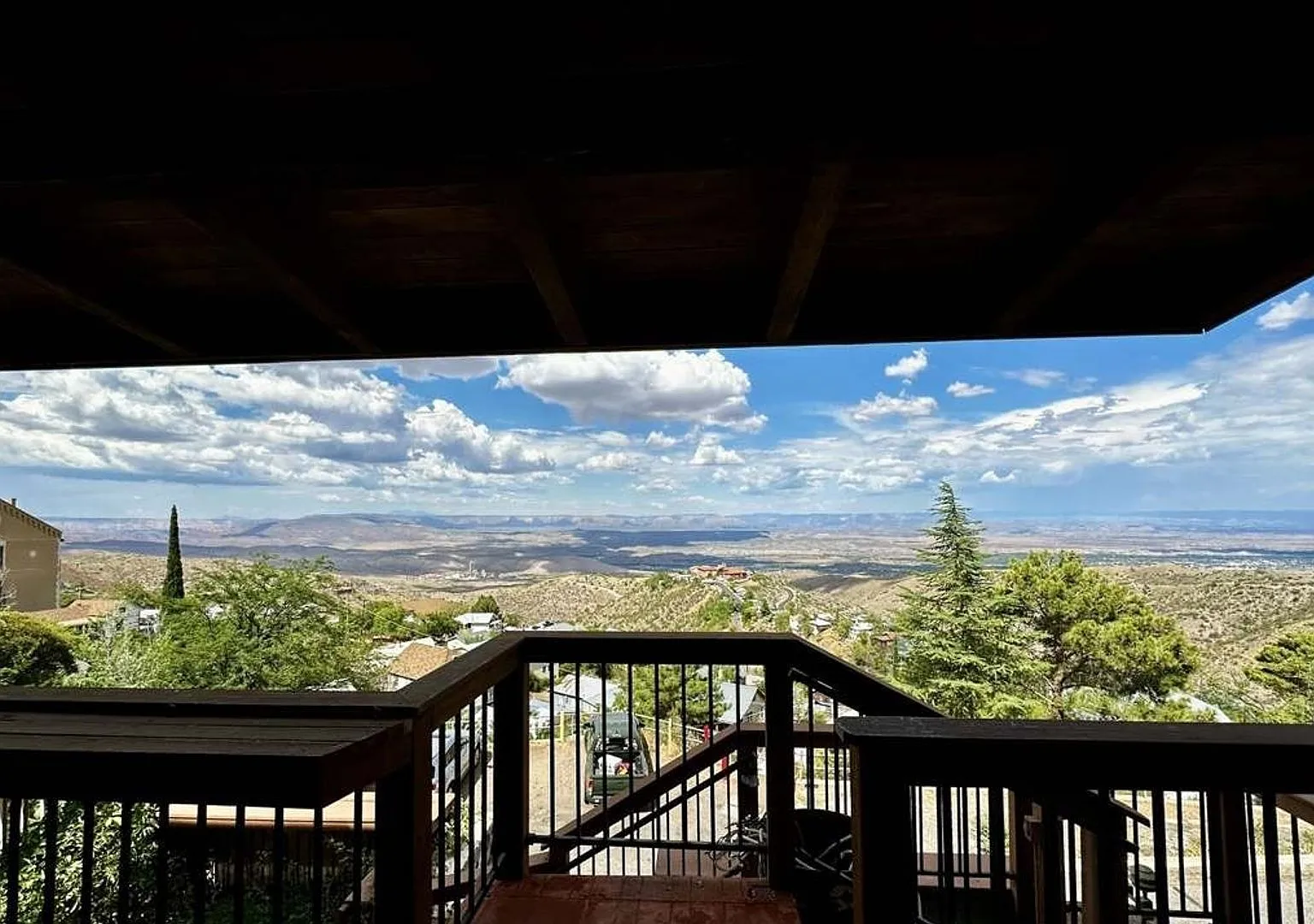 This Phenomenal 3 bed 2 1/2 bath in Jerome - Contact Property Pros Property Management — Photo 1