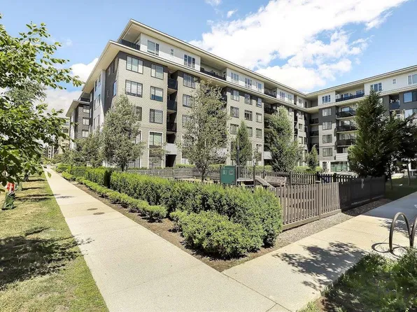15825 85th Ave #215, Surrey, BC V4N 6W9
