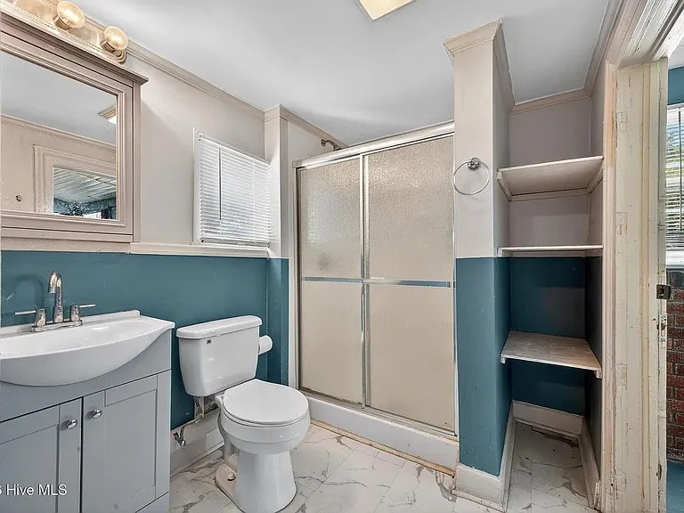 1102 Phillips St — Photo 30