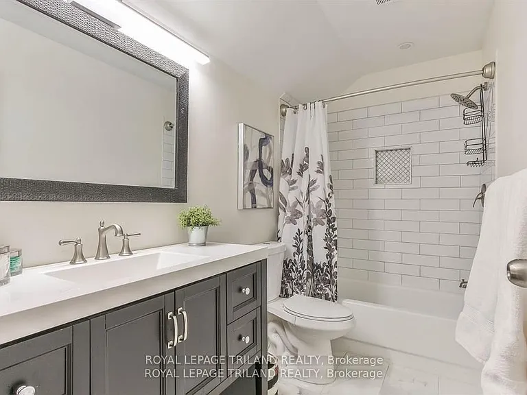 120 Centre St #91 — Photo 22