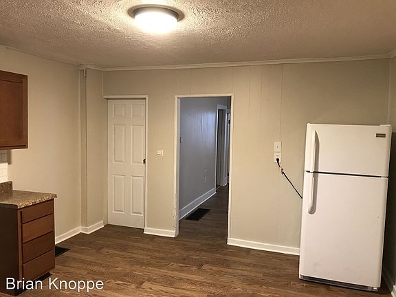 3rd image of 64 S Avondale Ave