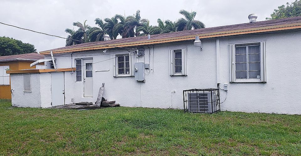 2nd image of 760 NW 85th St