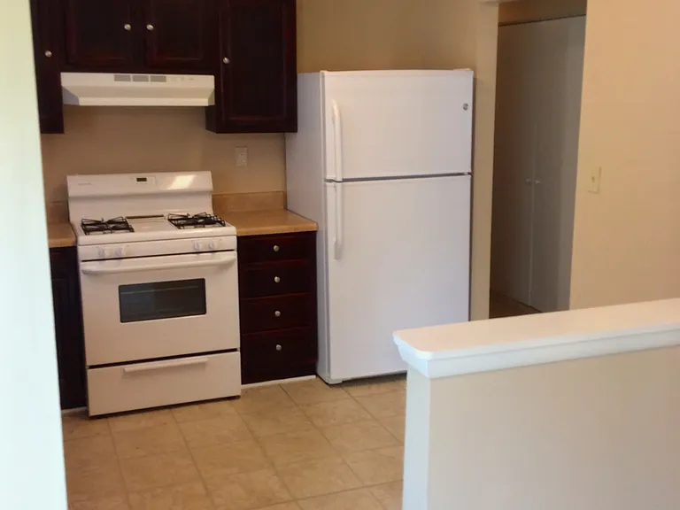 6126 Raintree Bnd — Photo 3