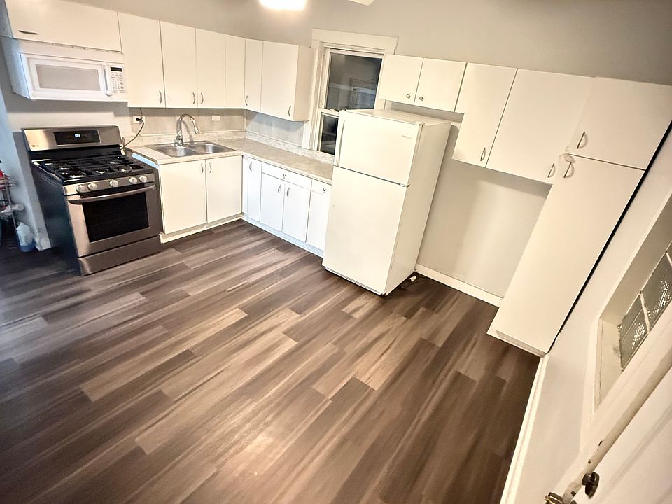 1st image of 5352 S Campbell Ave #2