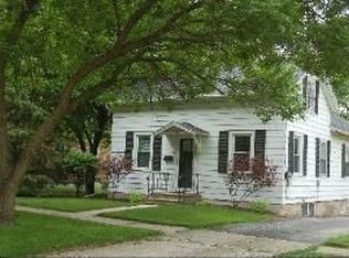 405 S Washington St, Lockport, IL 60441