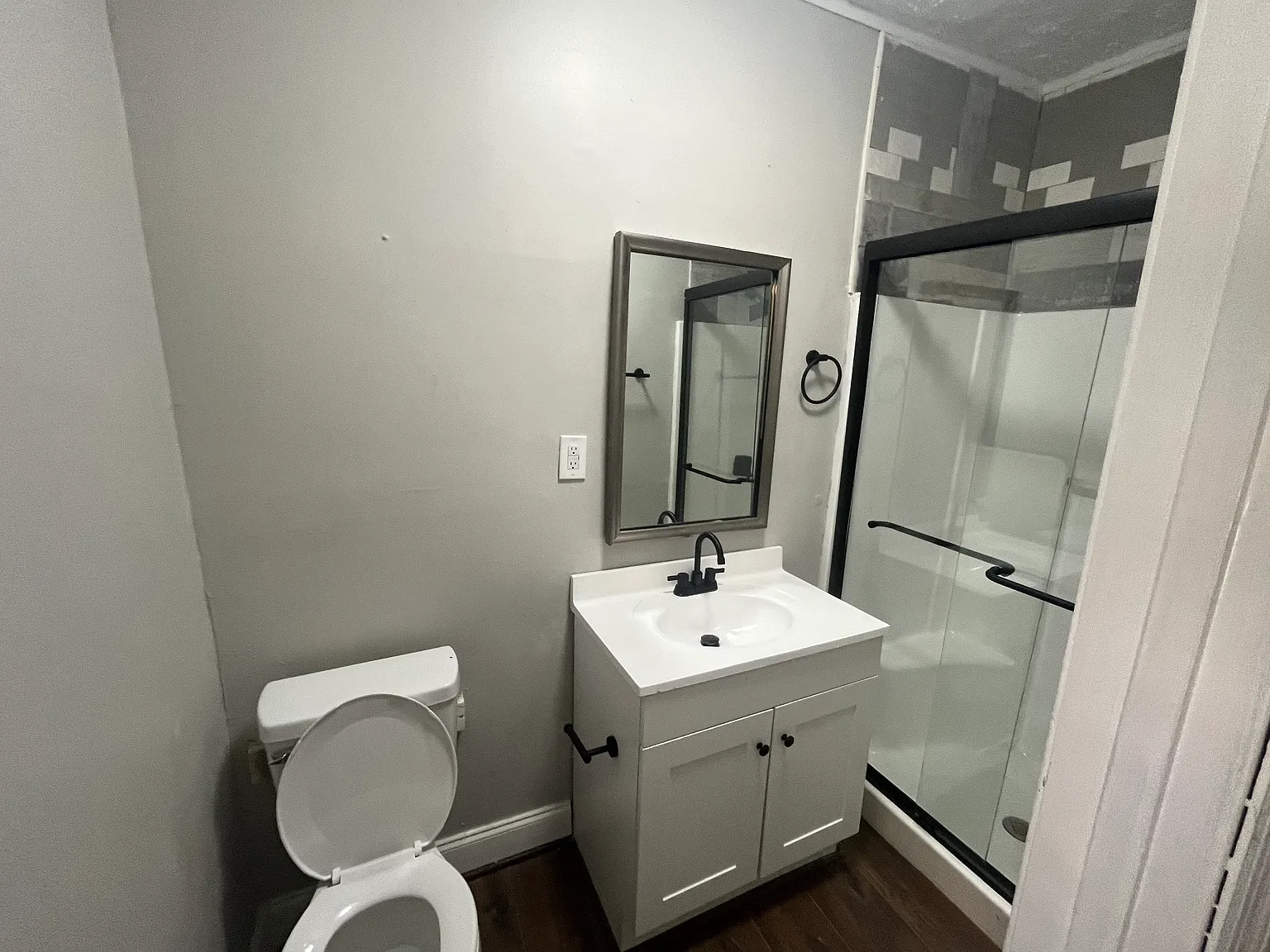 3 bed, 2000 sqft, $1,200 — Photo 4