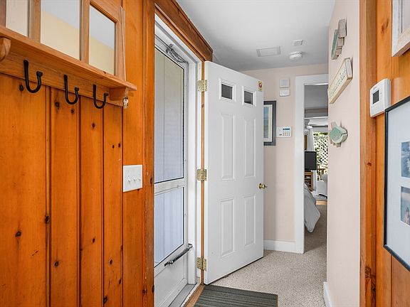 4th image of 5 Highland Ln