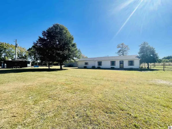 1433 Kentucky Ave, Kevil, KY 42053