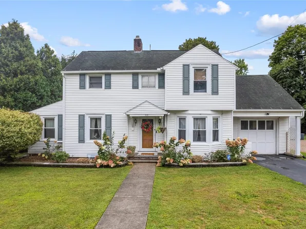 513 Lakeview Dr, Endicott, NY 13760