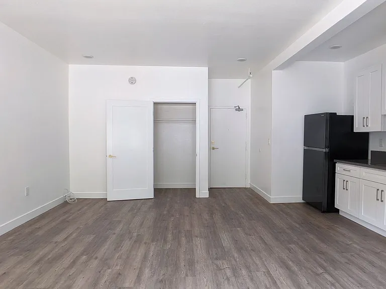 722 S Manhattan Pl — Photo 18