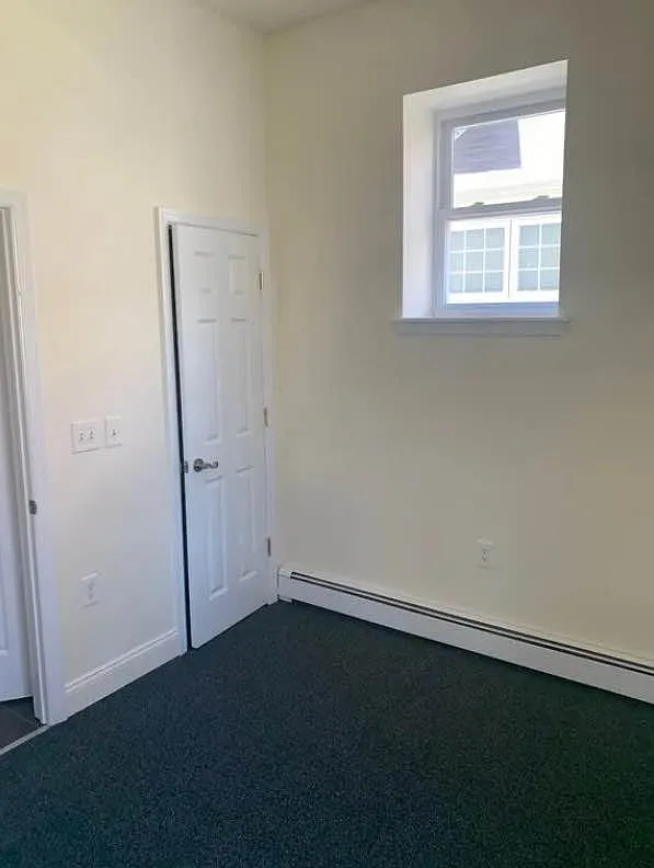 2 bed, 800 sqft, $2,050 — Photo 2