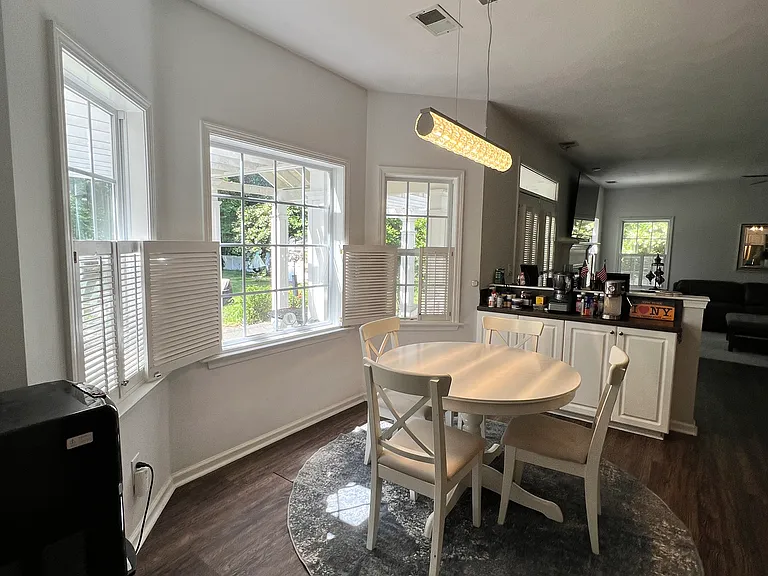 812 Bryson Arch — Photo 35