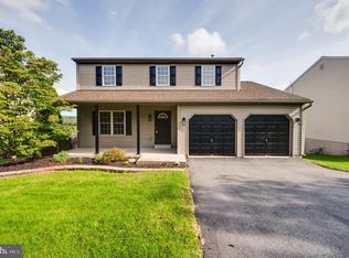 4461 Hillside Rd, Reading, PA 19606