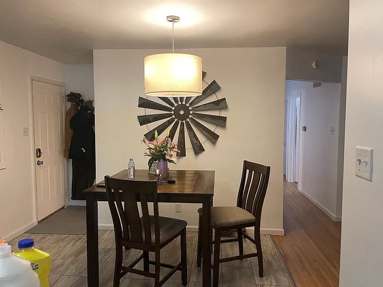 203 Westridge Dr — Photo 4