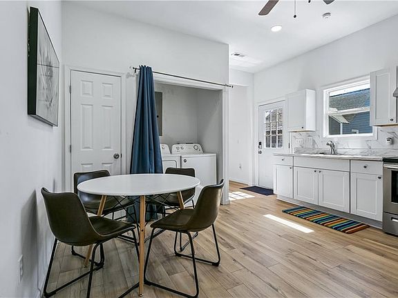 5th image of 307 N 1st St