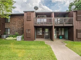 303 Cedar Hill Dr, Canonsburg, PA 15317