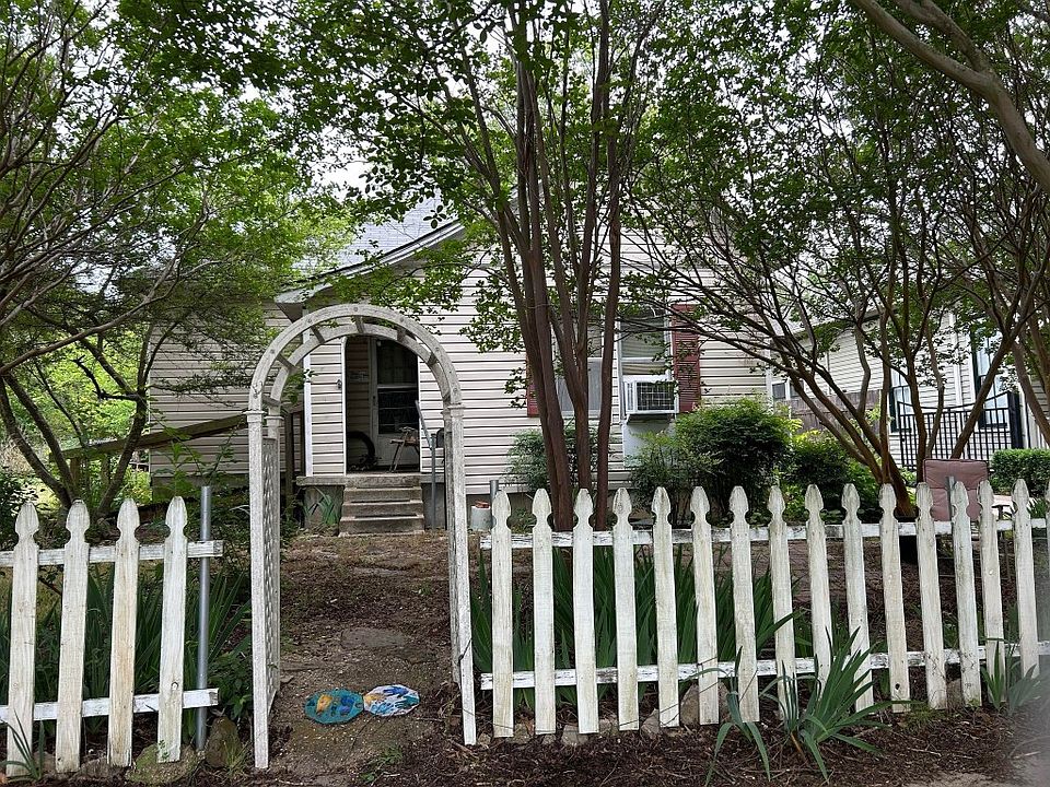 1st image of 620 E Franklin St