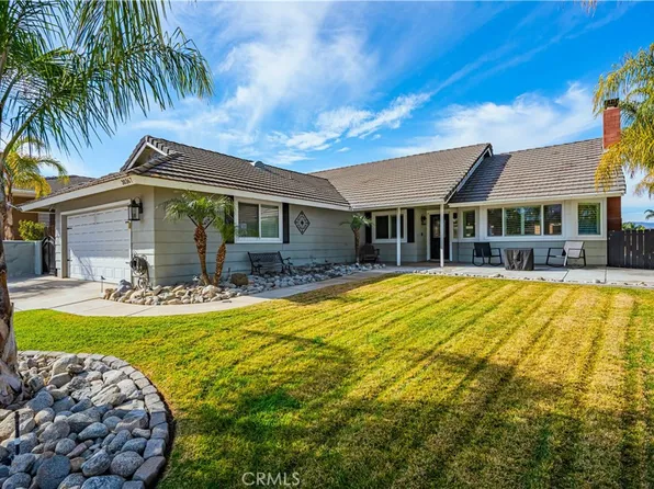 30367 Big River Dr, Canyon Lake, CA 92587