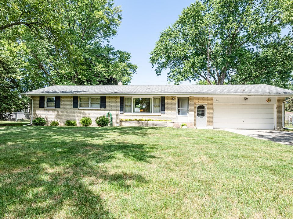 1st image of 1815 Sherwood Dr