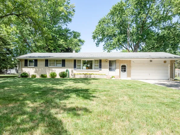 1815 Sherwood Dr, Stevensville, MI 49127