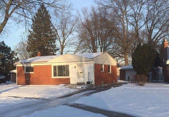 2nd image of 9395 Sylvester St