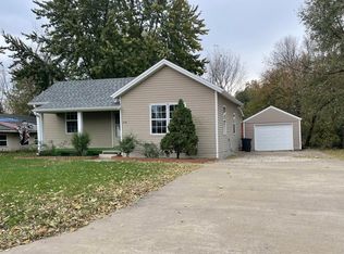 674 W Morgan St, Marshall, MO 65340