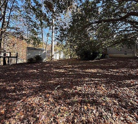 3rd image of 525 Davis Mill Dr