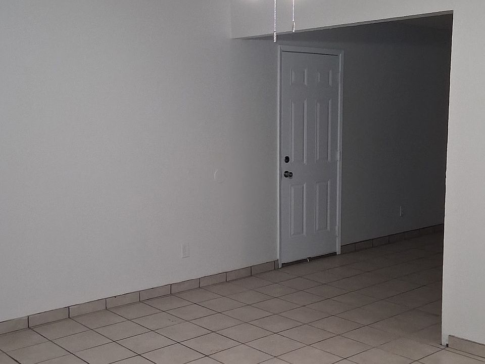 1st image of 4723 E Grove Ave