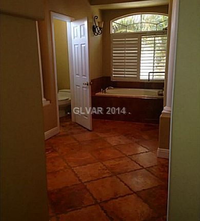 3rd image of 859 Roanhorse Ln