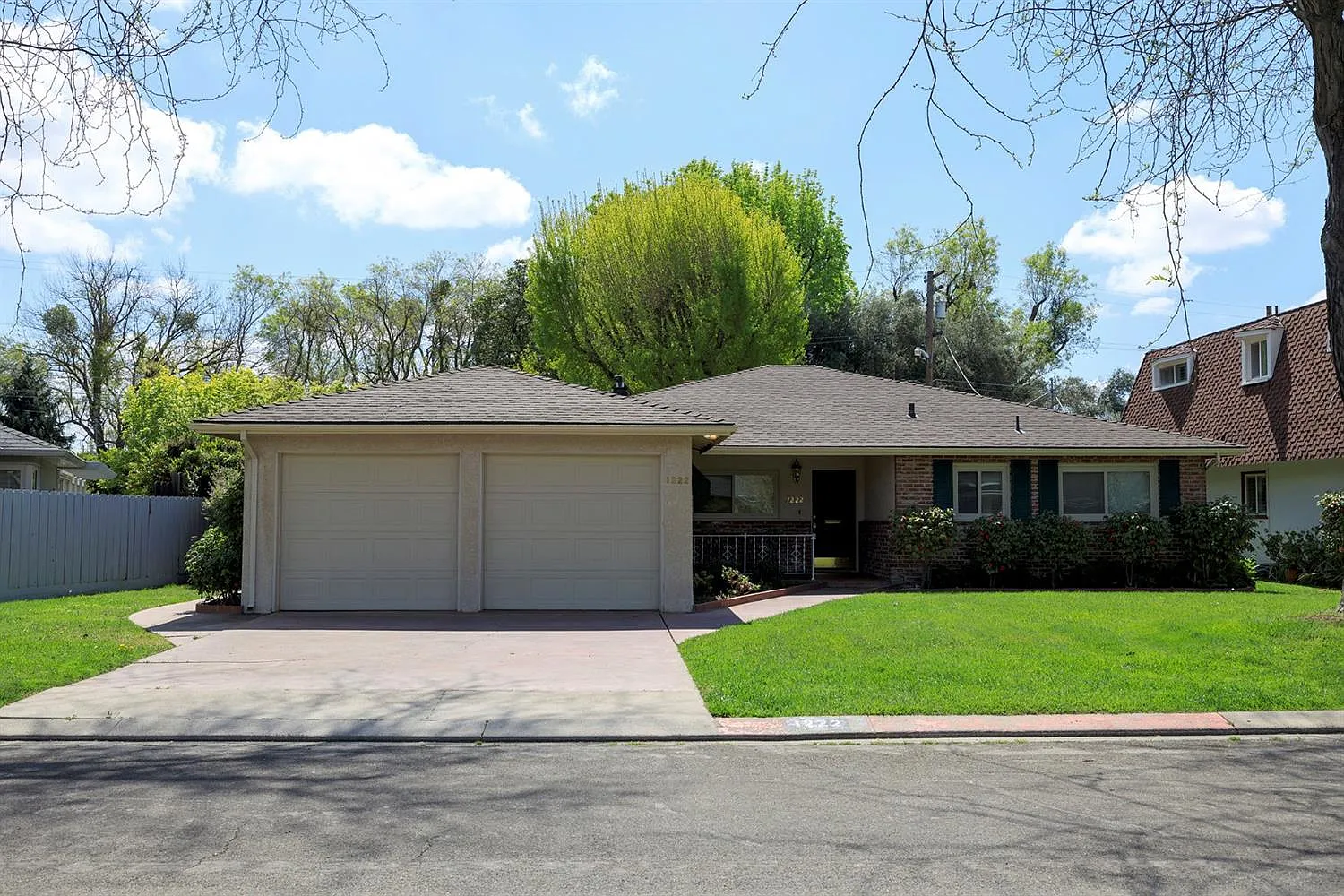 1222 Trinity Ave photo 1